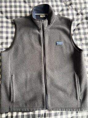 L.L. Bean Men's Charcoal Gray Fleece Vest